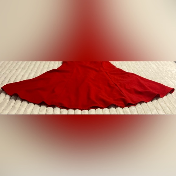 LADIES VIBRANT RED DRESS - Picture 4 of 4